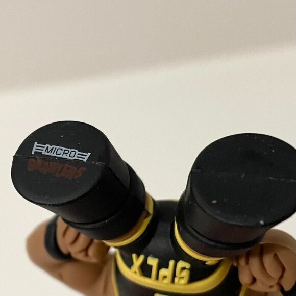 Micro Brawlers Jeff Cobb and Eddie Guerrero Pro Wrestling Crate 3 Inch Figures - Picture 9 of 15